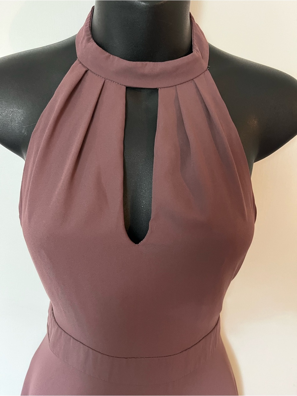 Express One-Shoulder Halter Dress in Plum - Picture 6 of 7
